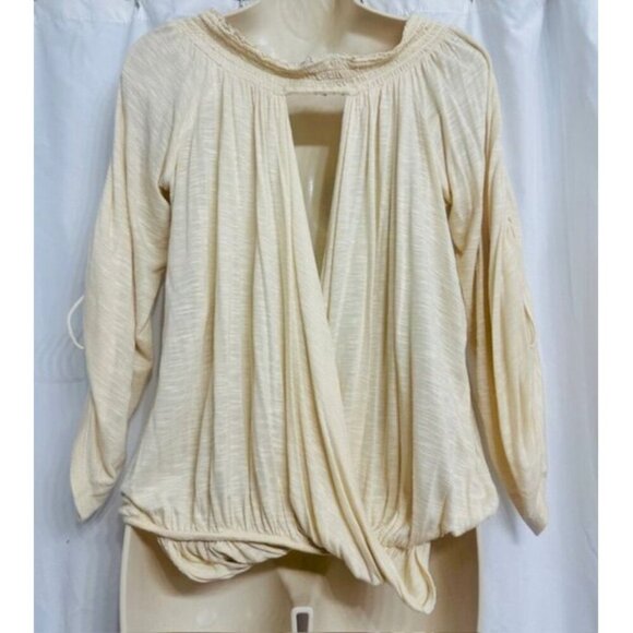 Free People Off-Shoulder Ruched Sleeve Bohemian Feminine Cream Open Back Top XS - Picture 5 of 8